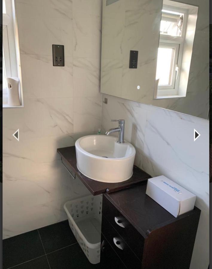 Baoyan Bed & Breakfast London Ngoại thất bức ảnh